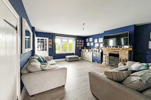 3 bedroom terraced house for sale, Salvington Road, Worthing, West Sussex