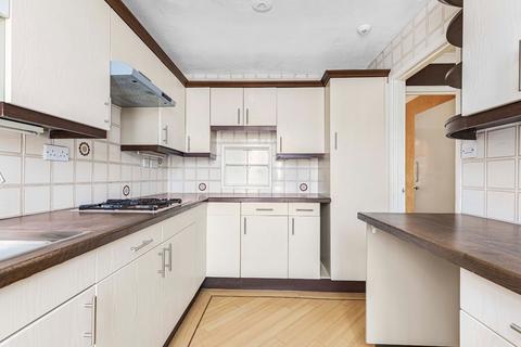 11 Birch Close, Teddington, TW11 8BJ