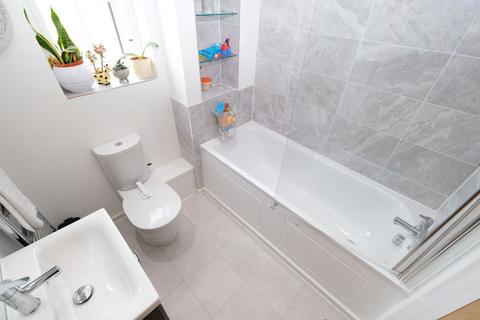 63 Grantham Crescent, Eccles, Manchester, M30 0ZB
