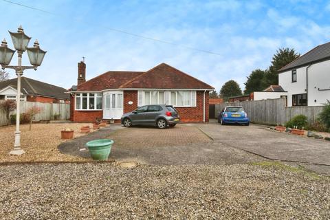 4 bedroom detached bungalow for sale, Thorn Road, Hedon, Hull, HU12 8HL