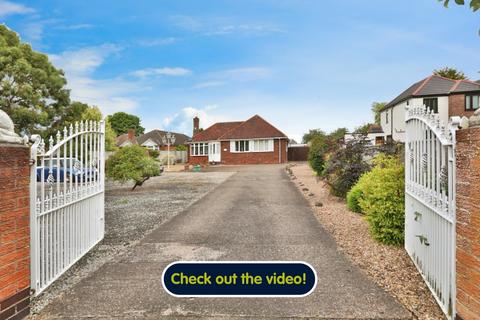 4 bedroom detached bungalow for sale, Thorn Road, Hedon, Hull, HU12 8HL