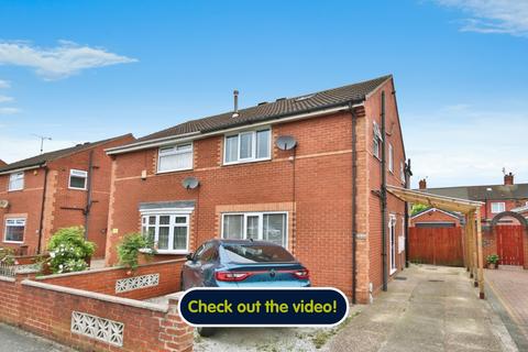 4 bedroom semi-detached house for sale, Foredyke Avenue, Hull, East Riding of Yorkshire, HU7 0DW