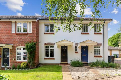 2 bedroom terraced house for sale - Orchard Drive, Wooburn Green, Buckinghamshire, HP10