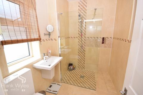 40 Devonshire Road, Lytham St Annes, FY8 2NU
