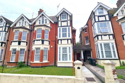 2 bedroom ground floor flat for sale, Wickham Avenue, Bexhill-on-Sea, TN39