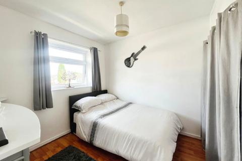 3 Falcon Close, Basingstoke, RG22 5PP