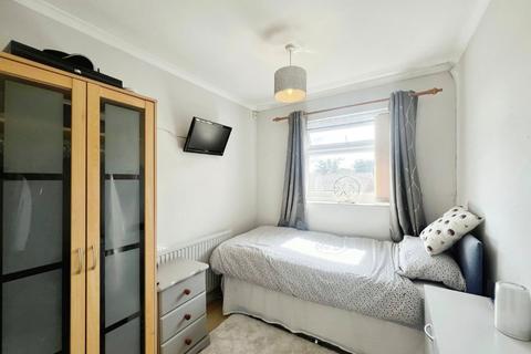 3 Falcon Close, Basingstoke, RG22 5PP