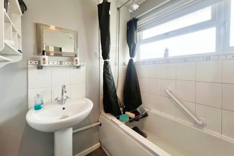 3 Falcon Close, Basingstoke, RG22 5PP