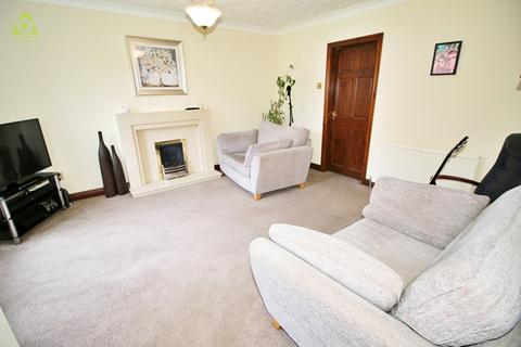 3 bedroom detached house for sale, Churnet Close, Westhoughton, Bolton, BL5 3LF