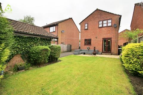 3 bedroom detached house for sale, Churnet Close, Westhoughton, Bolton, BL5 3LF