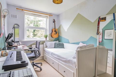 Flat 5, 10 Woolstone Road, London, SE23 2SG