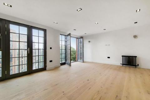 2 bedroom flat to rent, Heaton Road London SE15