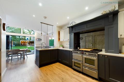 93 Brook Lane, Chester, CH2 2EN