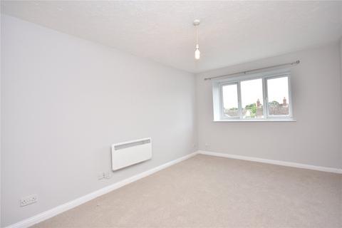 2 bedroom apartment to rent, Willow Road, Aylesbury HP19