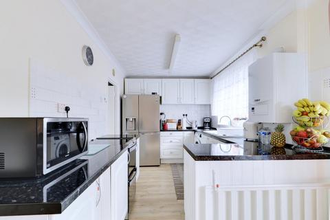 158 Daiglen Drive, South Ockendon, RM15 5AL