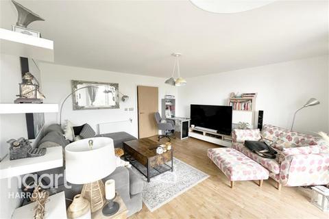 2 bedroom flat to rent, Butterfly Court, NW9