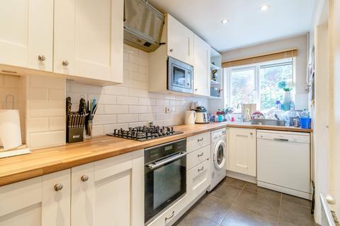 87 Armadale Road, Woking, GU21 3LD
