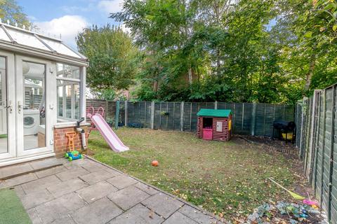 87 Armadale Road, Woking, GU21 3LD