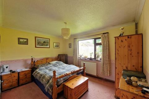 2 bedroom detached bungalow for sale, Cannell Road, Loddon