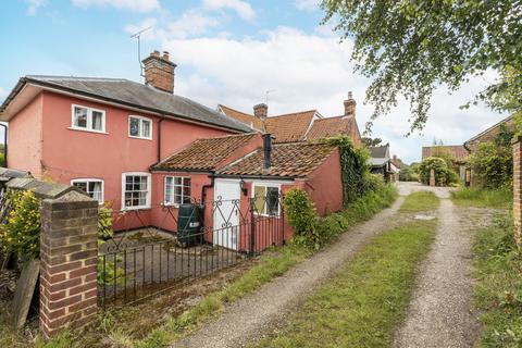 2 bedroom detached house for sale, Bramfield Road, Halesworth IP19