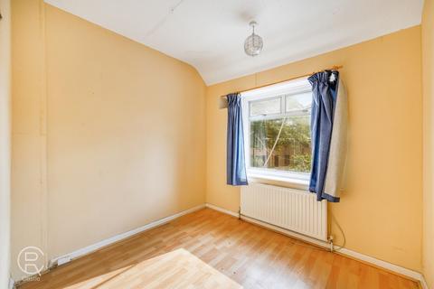 28 Templeman Road, London, W7 1AT