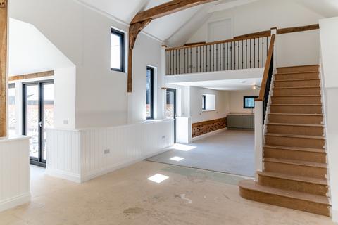 3 bedroom barn conversion for sale, Unwin Close, Halstead CO9