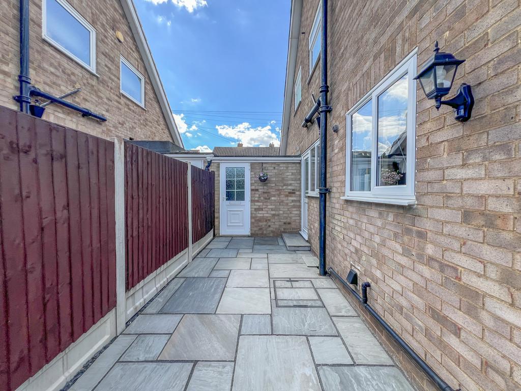 Side patio