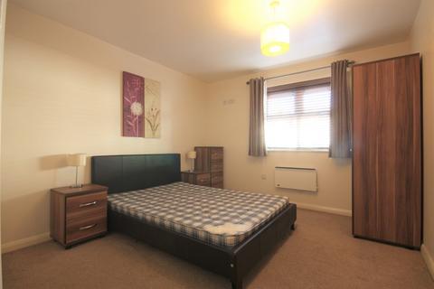 2 bedroom apartment to rent, Headland Court, Garforth