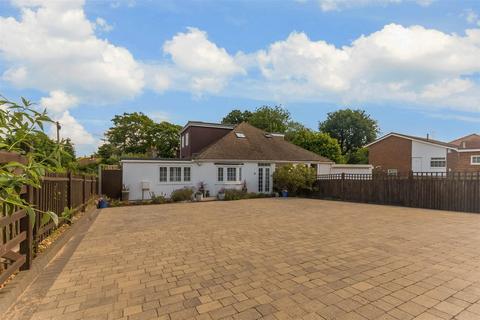 22 Festival Avenue, Longfield, DA3 7HR