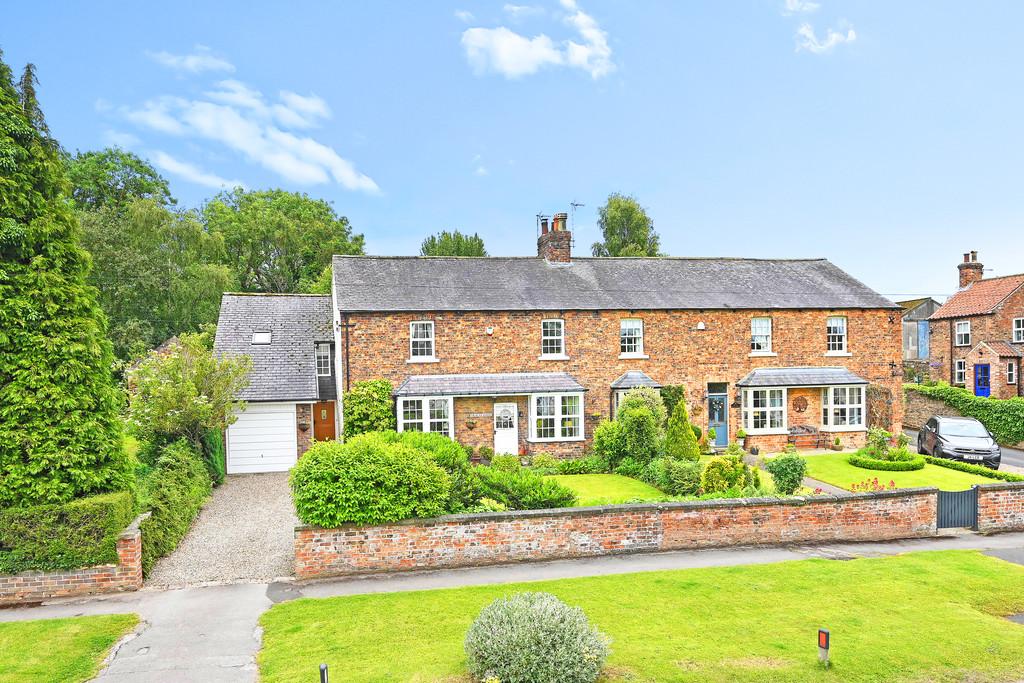 Main Street, Minskip 5 bed semidetached house for sale £650,000