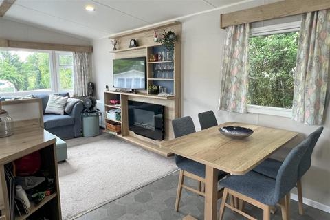 2 bedroom mobile home for sale, Oakdene Forest Holiday Park, St. Leonards, Ringwood