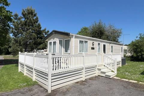 2 bedroom mobile home for sale, Oakdene Forest Holiday Park, St. Leonards, Ringwood