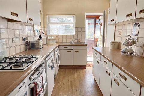 3 bedroom detached house for sale, Queen Mary Avenue, Moordown, Bournemouth