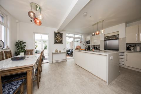 4 bedroom semi-detached house for sale, Southwood Avenue, Tunbridge Wells