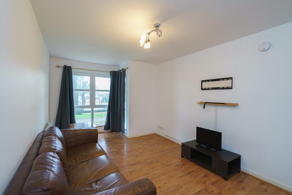 9. Living room angle 3