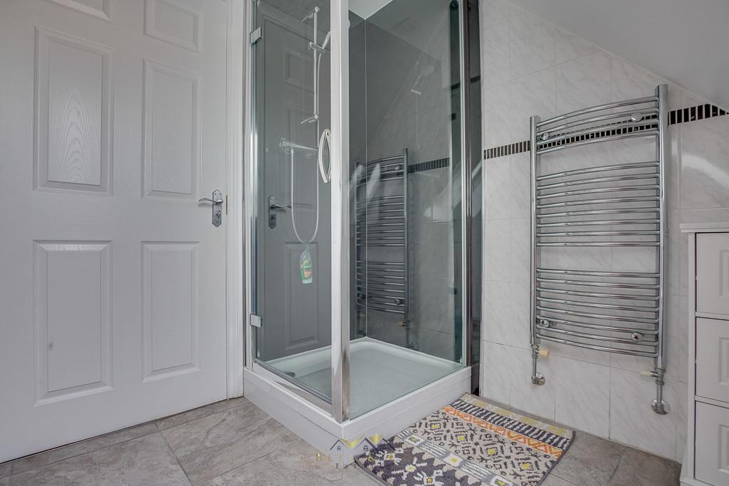 Top floor shower room