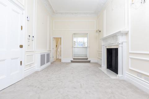 2 bedroom apartment to rent, Ennismore Gardens, Knightsbridge, SW7