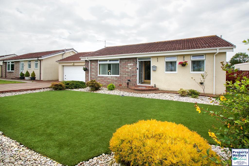 Cloverhill, Ayr, KA7 2 bed detached bungalow for sale £240,000