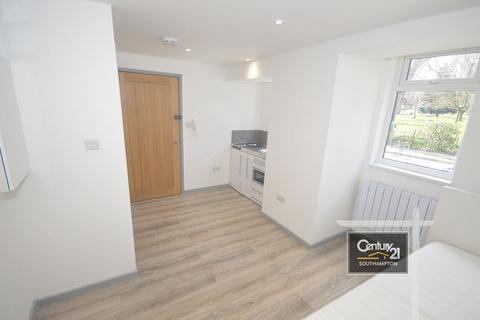 Studio to rent, Palmerston Road, Southampton SO14