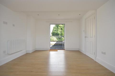 2 bedroom apartment to rent, Lansdown, Gloucestershire GL5