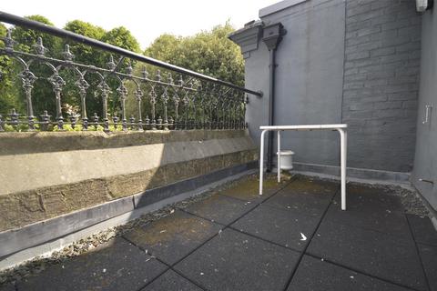 2 bedroom apartment to rent, Lansdown, Gloucestershire GL5