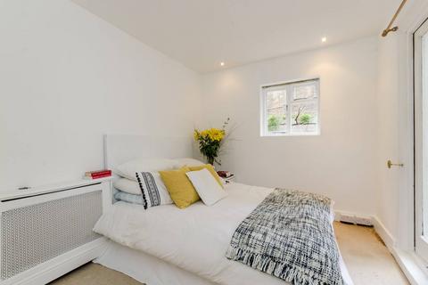 2 bedroom flat to rent, Fairholme Road, Barons Court, London, W14