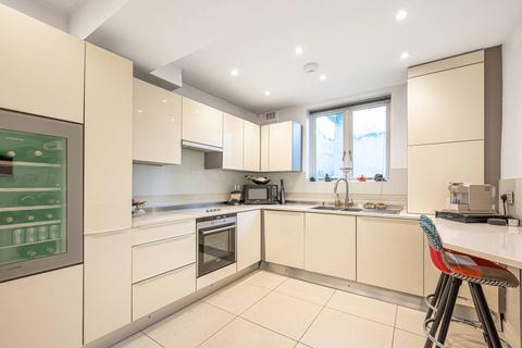 2 bedroom flat for sale, Rosslyn Hill, Hampstead, London, NW3