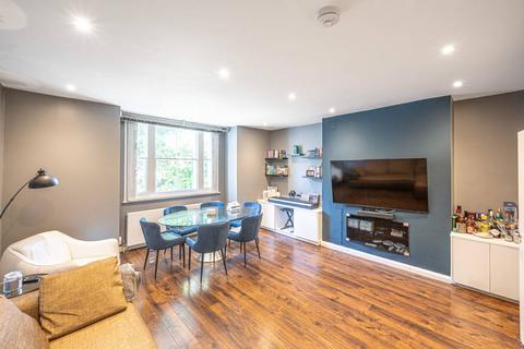 2 bedroom flat for sale, Rosslyn Hill, Hampstead, London, NW3