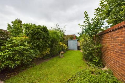 2 bedroom end of terrace house for sale, Lawford Avenue, Boley Park, Lichfield