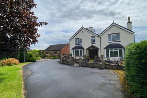 5 bedroom detached house for sale, Wood Lane, Uttoxeter