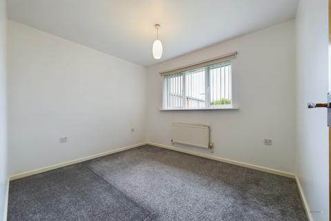 10 Russell Close, Uttoxeter, ST14 8HZ