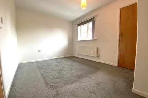 10 Russell Close, Uttoxeter, ST14 8HZ