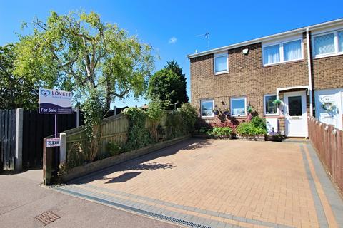 40 Queens Gardens, Eaton Socon, St Neots, PE19 8DN