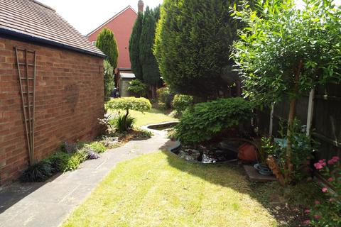 3 bedroom semi-detached house for sale, 69 Inglemire Lane